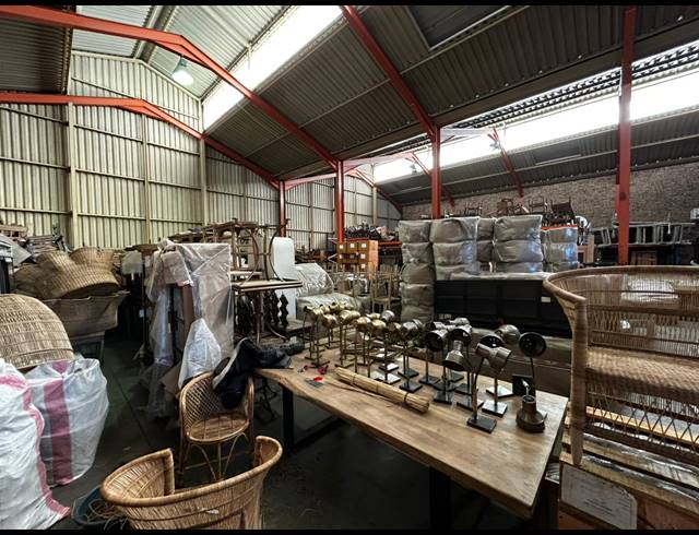 766M² WAREHOUSE TO LET IN KRAMERVILLE